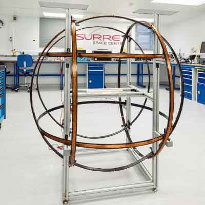 Helmholtz-Spulenanlage im Surrey Space Centre. Quelle: University of Surrey