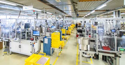 Auftragsfertiger, die sich in der Branche bewährt haben, bieten mehrere Vorteile. Sie bieten skalierbare Produktionskapazitäten, die eine schnelle Anpassung an sich ändernde Anforderungen ermöglichen.