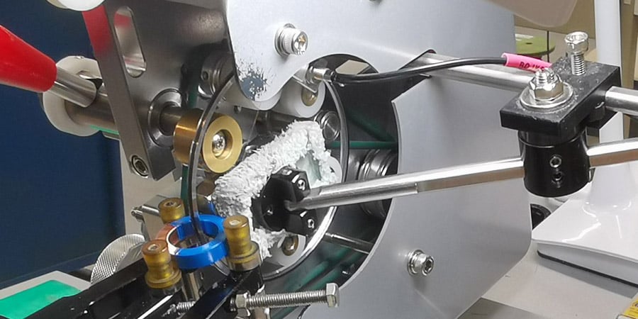 Bei Ringkernspulen ist das ideale Material abhängig von der jeweiligen Anwendung. KUK verfügt über sehr viel Erfahrung und kann bereits in der Entwicklungsphase Empfehlungen abgeben. Infrage kommen auch Spulenkörper zum Ferrit passend und aus hochqualifizierten Kunststoffen in verschiedenen Ausführungsvarianten. KUK bietet eine individuelle Fertigung in allen Dimensionen.