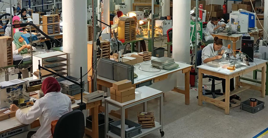 Mit der Präsenz im Mittelmeerraum werden wir europäischen Kunden eine attraktive Alternative zur Produktion in Fernost anbieten können. Die vergangenen zwei Jahre haben gezeigt, wie wichtig Kundennähe und Alternativen in der Lieferkette sind. Mit der Präsenz im Mittelmeerraum werden wir europäischen Kunden eine attraktive Alternative zur Produktion in Fernost anbieten können. Die vergangenen zwei Jahre haben gezeigt, wie wichtig Kundennähe und Alternativen in der Lieferkette sind.