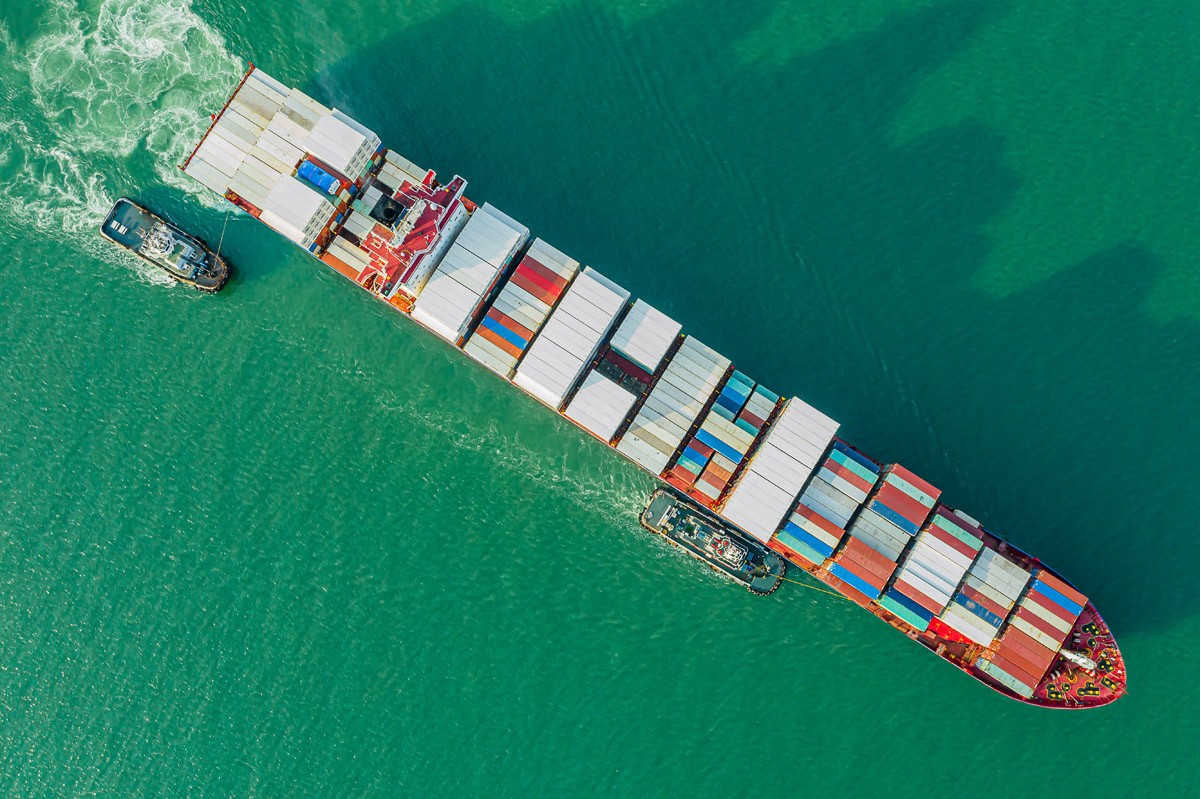 Der Austausch von Waren ist in einem globalen Markt immer umfangreicher geworden. Das hat zur Folge, dass Logistik ein weltumspannendes Thema ist. Vor dem Hintergrund des Klimawandels muss ein Umdenken in Richtung nachhaltiger Logistik so schnell wie möglich erfolgen!